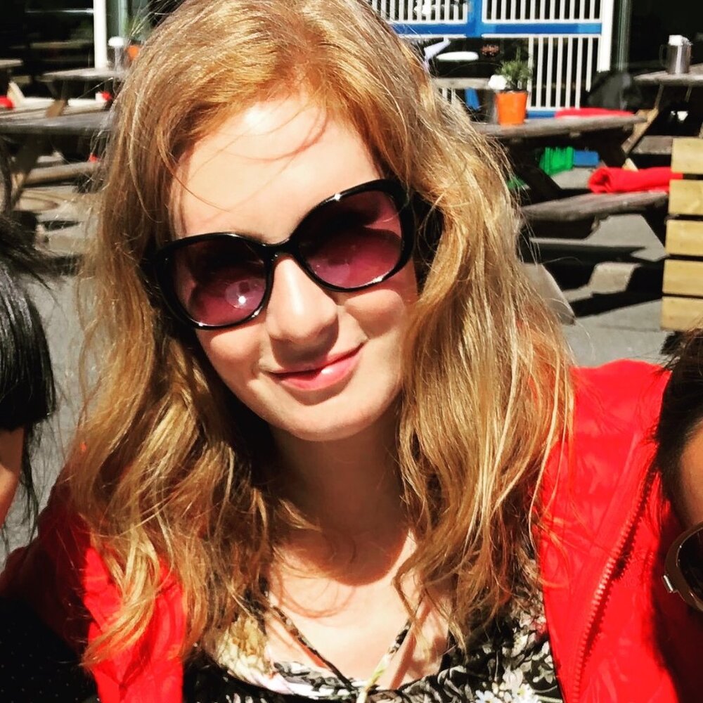 Meet your Posher, Abigail